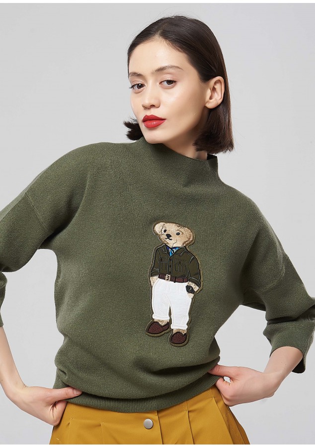 Джемпер цвета хаки