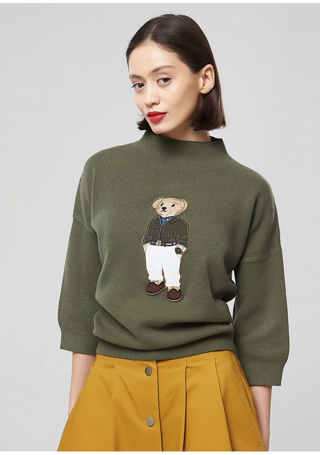 Джемпер цвета хаки