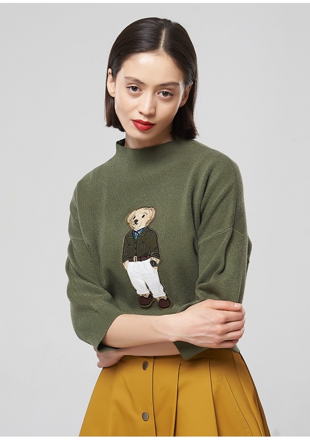 Джемпер цвета хаки