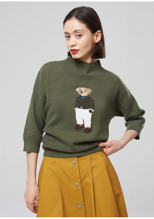 Джемпер цвета хаки