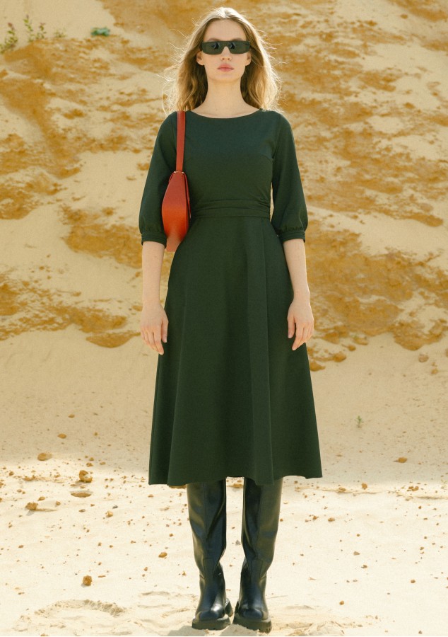 Платье Бони ткани тёмно-зелёное из плотной ткани 
