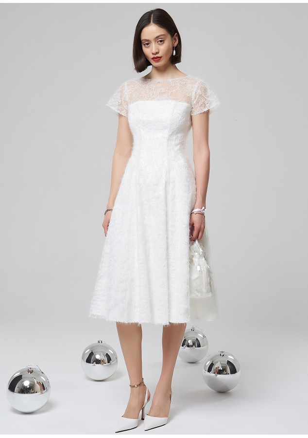 Платье Мирей с вышивкой и пайетками