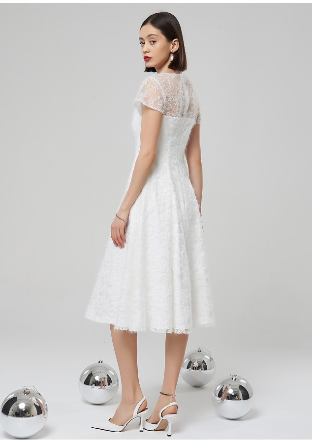 Платье Мирей с вышивкой и пайетками