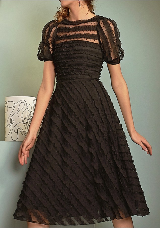 Платье Венди из фактурной ткани чёрное