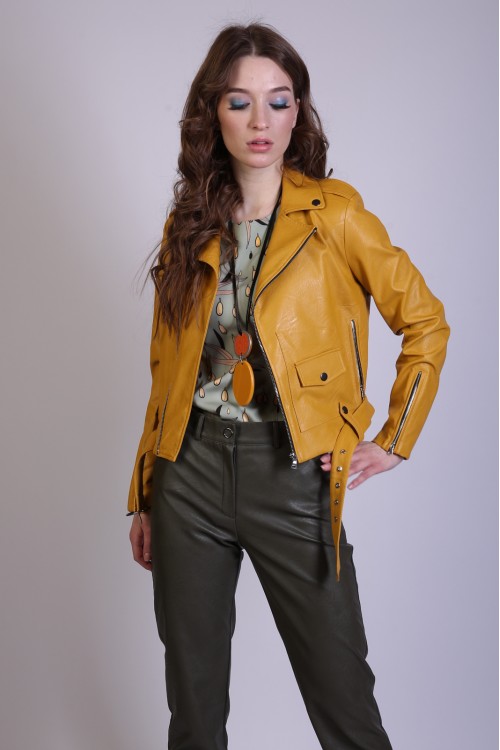Куртка-косуха из экокожи ярко-жёлтая